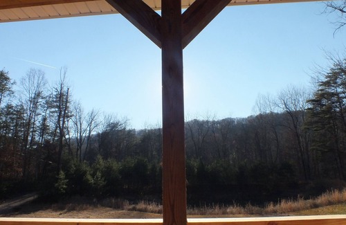 Peebles Cabina | Cabaña privada única con estanque en 6 acres, hoguera, WiFi, senderismo
