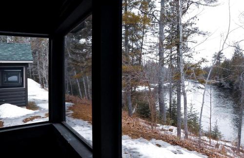 Grayling Casa | Secluded and Peaceful Cabin Rentals Along the Au Sable River in Michigan