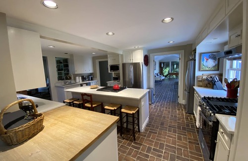 South Londonderry Casa | Secluded And Private Mountain Retreat on 70 acres 9Br/8Ba Hot Tub, Ponds, River