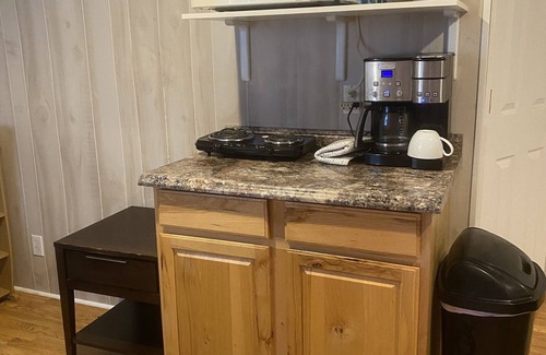 Ingles Apartamento | Secluded Apartment in the Woods Near Claytor Lake and Virginia Tech