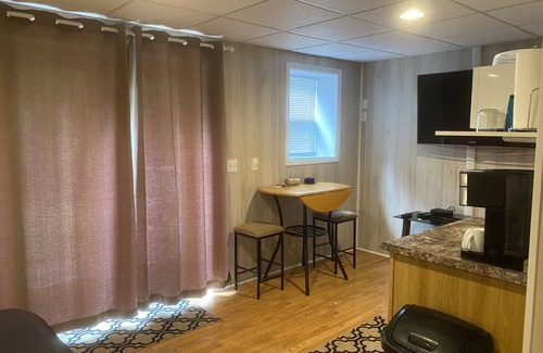 Ingles Apartamento | Secluded Apartment in the Woods Near Claytor Lake and Virginia Tech