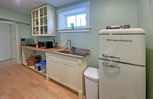 Richmond Apartamento | Secluded apt near the lake with mountain views, washer/dryer, firepit, fast WiFi