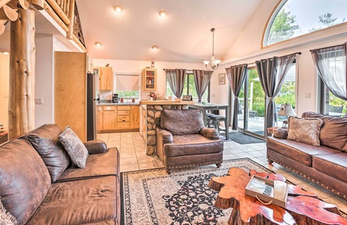 Traverse City Cabina | Aislado Bass Lake Cabin, 9 millas. para atravesar la ciudad!