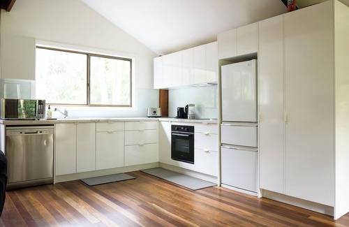 Upper Coopers Creek Cabaña | Secluded Creekside Cabin for 2 - A PRIVATE Nature Escape in the Byron Hinterland