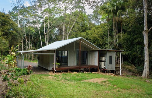 Upper Coopers Creek Cabaña | Secluded Creekside Cabin for 2 - A PRIVATE Nature Escape in the Byron Hinterland