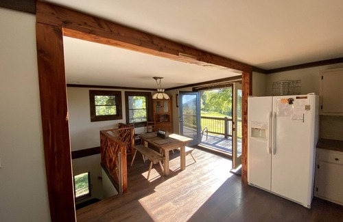 Pickens Cabina | Secluded cabin with Mountain views, pet friendly, -fire pit