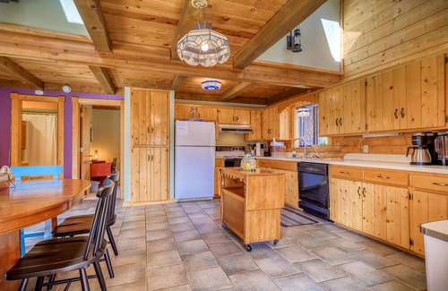 Pagosa Springs Cabina | Secluded Cabin & Bunkhouse Pagosa Springs -4 bedrooms, near it all on 12 acres