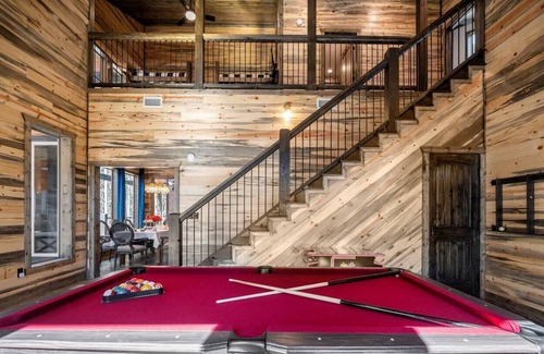 Hatton Cabina | Secluded Cabin! Hot Tub! Fire Pit! Dirt Trails