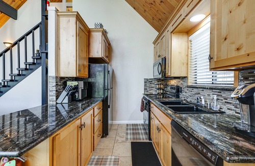 Forest Meadows Cabina | Secluded Cabin Near Calaveras Big Trees State Park