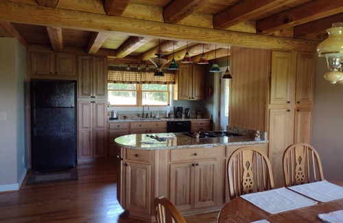 Upper Tract Cabina | Secluded cabin near Smoke Hole