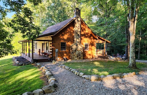 Nelsonville Cabina | Disfruta de R&R con Timber Lodging (cabaña para no fumadores)