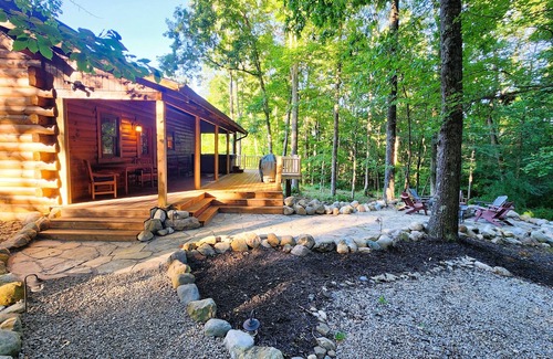 Nelsonville Cabina | Disfruta de R&R con Timber Lodging (cabaña para no fumadores)