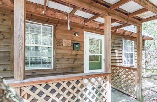 Lake Toxaway Cabina | Secluded Cabin with Fire Pit and Pickleball