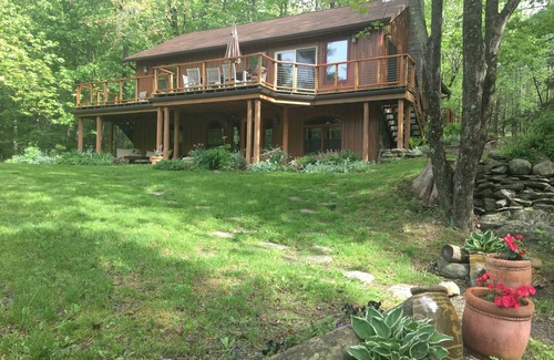 Bearsville Cabina | Aislado, Cabina, renovado con bañera de hidromasaje - 5 Millas a Woodstock