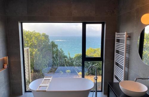 St. Clair Apartamento | Secluded coastal comfort