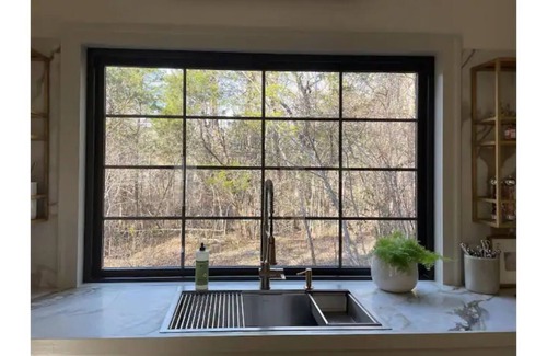 Readyville Cabaña | secluded cottage- firepit, outdoor shower, hammock