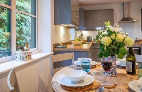 Colchester Cabaña | Secluded cottage in pretty countryside with woods & walks - Bradleys Barn