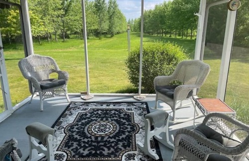 Black Wolf Casa | Secluded Country Home on 6 Acres