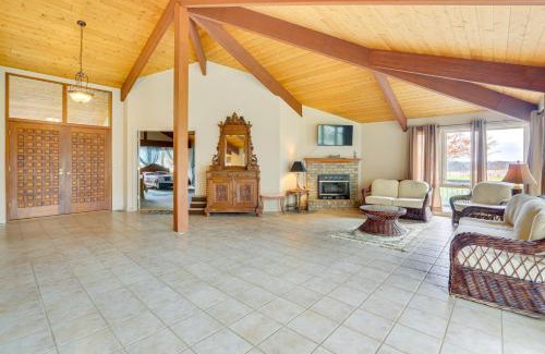 Siler City Casa | Secluded Countryside Home with Deck in Siler City