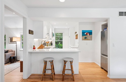 East Hampton North Casa | Gema oculta: casa soleada y aislada, a pie de la ciudad de East Hampton y la estación de tren