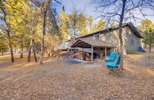 Elizabeth Apartamento | Secluded Elizabeth Apt on 3 Acres Pets Welcome!