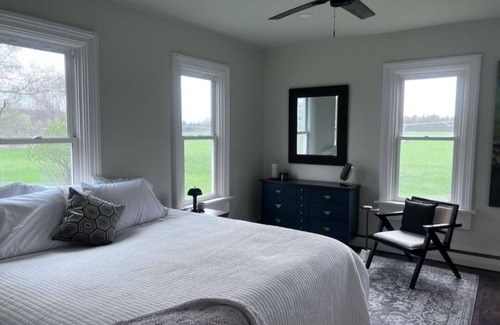 Wisconsin Dells Otro | Secluded farmhouse 10 minutes from the Dells with access to the Wisconsin river.