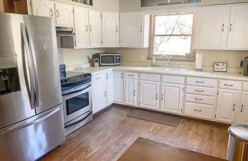 Norwalk Casa | Secluded Farmhouse Retreat in Norwalk