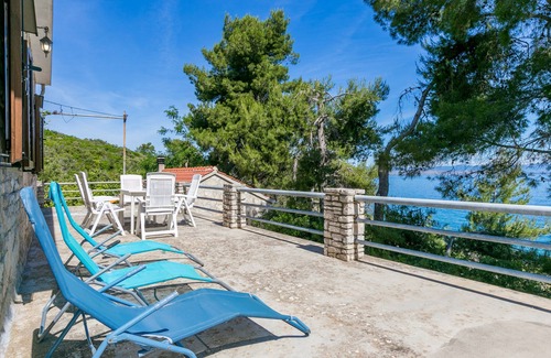 Necujam Casa | Casa de pescador para vacaciones junto al mar Bahía Fabrice, Solta (K-8692)