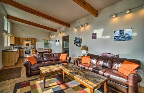 Fritz Creek Casa | Secluded Getaway with Deck, Steps to Fritz Creek!