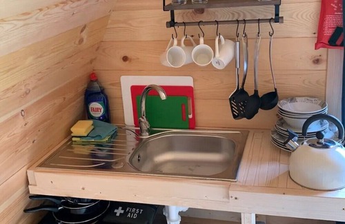 Barns Green Cabina | Secluded Glamping Pod With Private Hot Tub