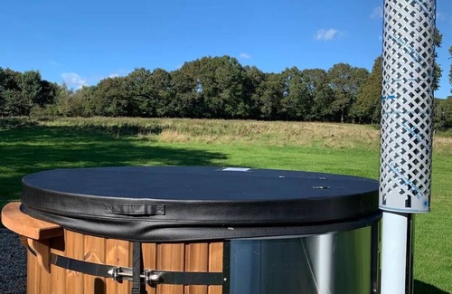 Barns Green Cabina | Secluded Glamping Pod With Private Hot Tub