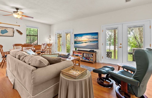 Hawthorne Casa | Secluded Hawthorne Escape w/ Lake Access!