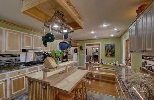 Hayesville Casa | Secluded home on 24 acres