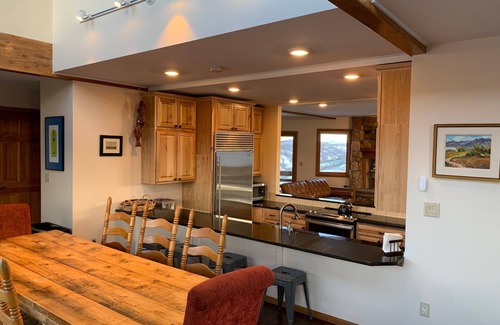 Winter Park Highlands Casa | Secluded home overlooking Fraser River with hot tub, 3 fireplaces, amazing views