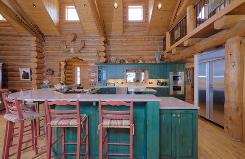 Gallatin Gateway Casa | Secluded home w/exceptional views, hot tub, game room, close to Big Sky Resort - Special K Lodge