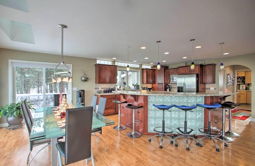 Post Falls Casa | Secluded Home w/ Pool ~ 14 Mi to Coeur d'Alene!