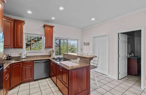 Cocolamus Casa | Secluded House | Hot Tub and Pool | Espresso Bar
