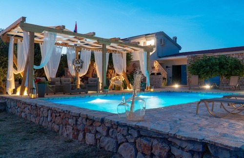 Kosljun Casa | Casa Robinson con piscina Kosljun, Pag (K-22238)