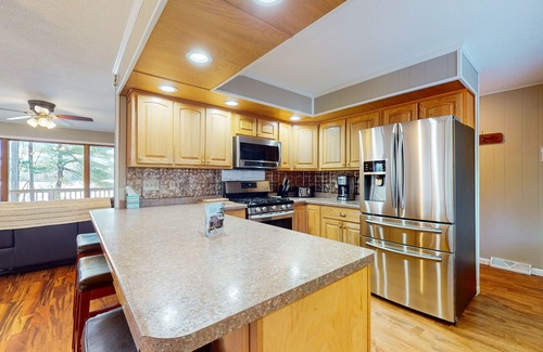 Tomahawk Casa | Secluded Lakefront Home w/Deck, Lake Views, Gas Grill & Private W/D - Dogs OK