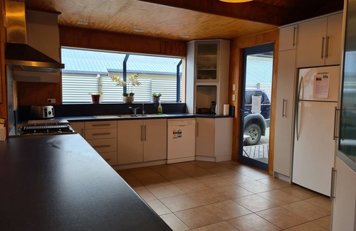 Mahia Casa | Casa aislada de gran familia y la sección