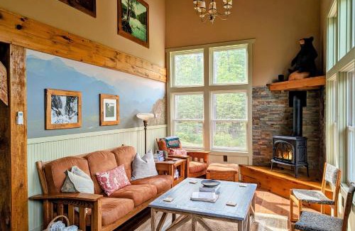 Elizabethtown Casa | Secluded Lodge - Hot Tub, Views, Arcade