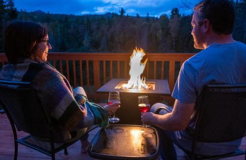 Elizabethtown Casa | Secluded Lodge - Hot Tub, Views, Arcade
