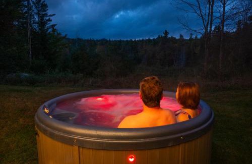 Elizabethtown Casa | Secluded Lodge - Hot Tub, Views, Arcade