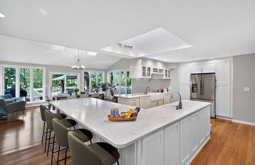Niles Casa | Secluded Luxe 5BR Estate w/Pool, Wineries, Near ND