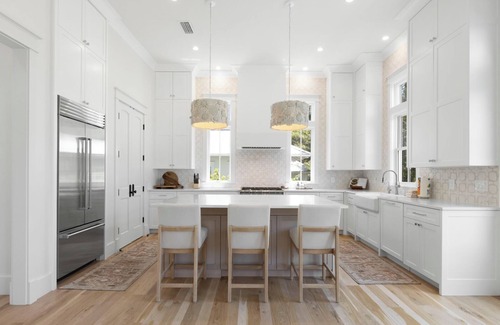 Greenway Park Casa | Secluded Luxury w/ Golf Cart Near Eastern Lake