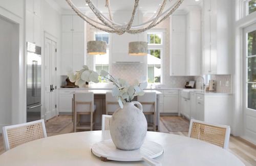 Greenway Park Casa | Secluded Luxury w/ Golf Cart Near Eastern Lake