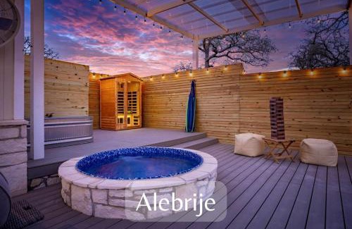 Wimberley Casa | Secluded Luxury Couples Cabin with a Sauna and a Pool, Perfect for a Romantic Weekend in Texas Hill Country