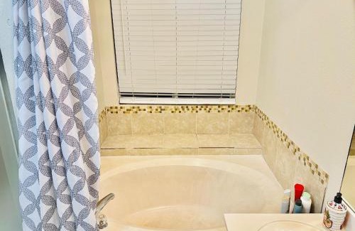 Round Rock Casa | Secluded Luxury Retreat: Your Exclusive Entire House Getaway!
