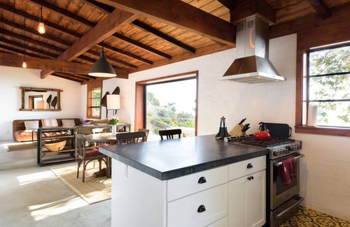 Eastern Malibu Casa | Granero Conversión Vistas panorámicas del océano mágico HotTub FirePit