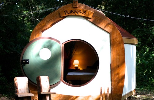 Praze-An-Beeble Cabina | Secluded Meadow, Unique Shire Hut, Perfect Camping